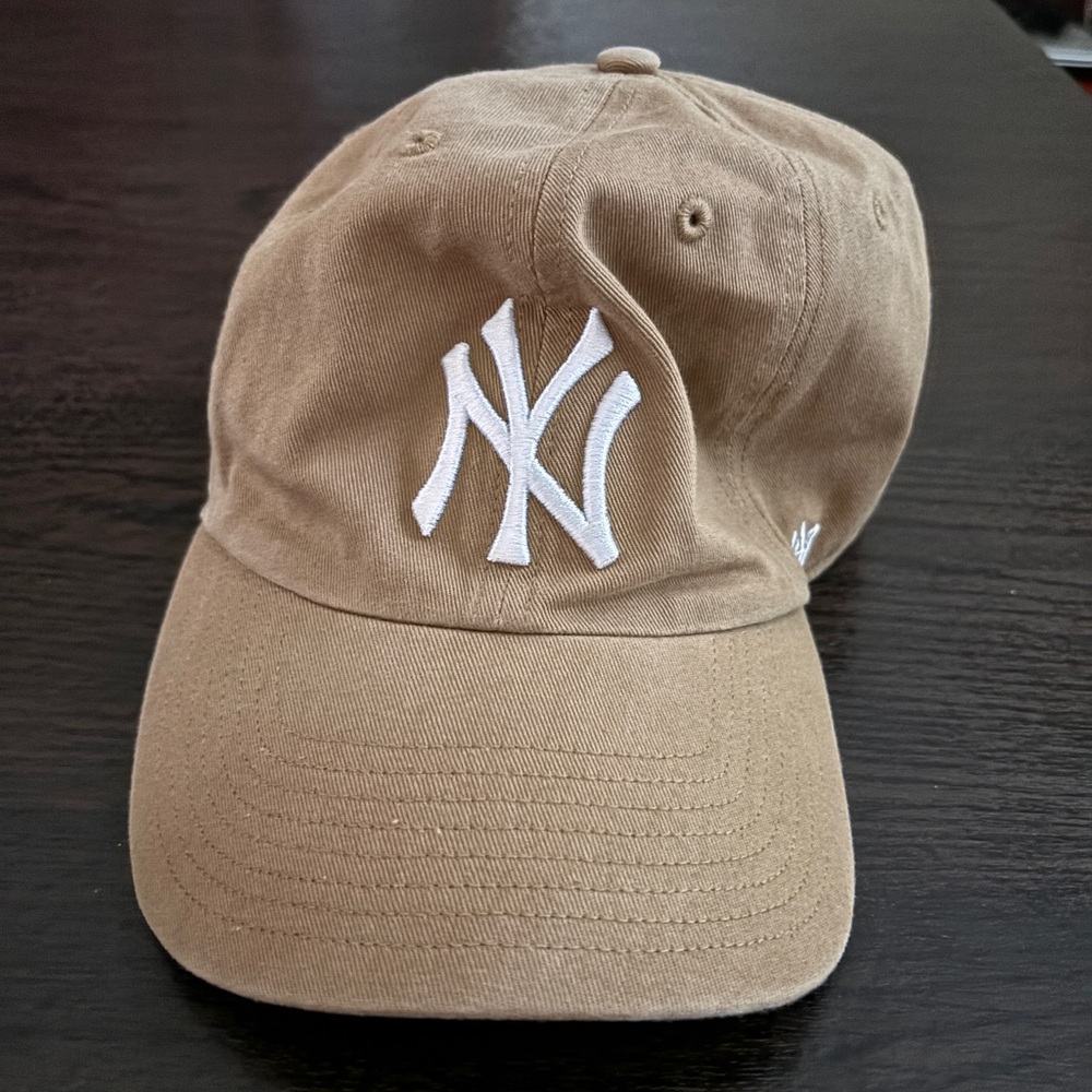 NEW NY Yankees Camel baseball cap - one size